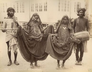 Grupo de danza e música en India , sobre 1900