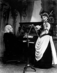 Franz Liszt con Armah Senkrah ( Weimar , 1885) Foto :Louis Held
