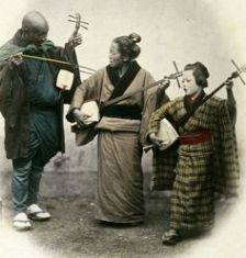 Familia de músicos , Kyoto, 1888)